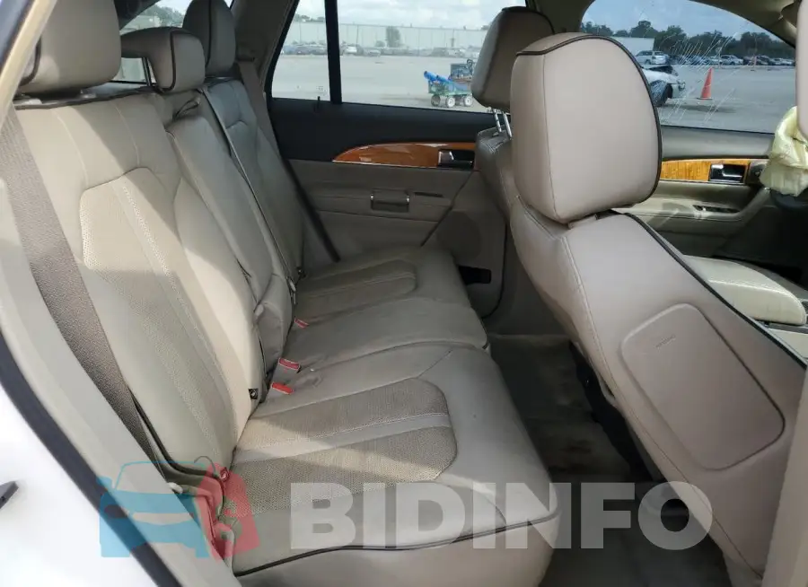 2LMDJ6JK4FBL33147 Photo# 11