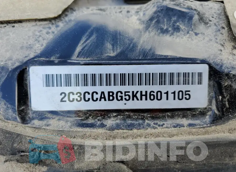 2C3CCABG5KH601105 Photo# 12