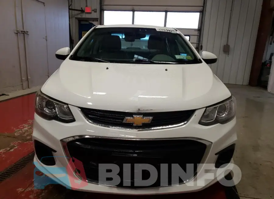 1G1JB5SGXH4143721 Photo# 5