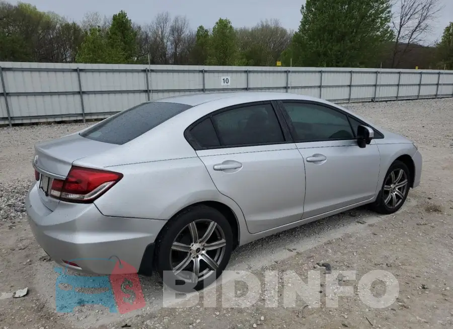 19XFB2F79FE080760 Photo# 3