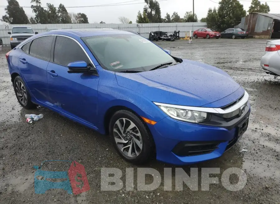 19XFC2F71HE220137 Photo# 4