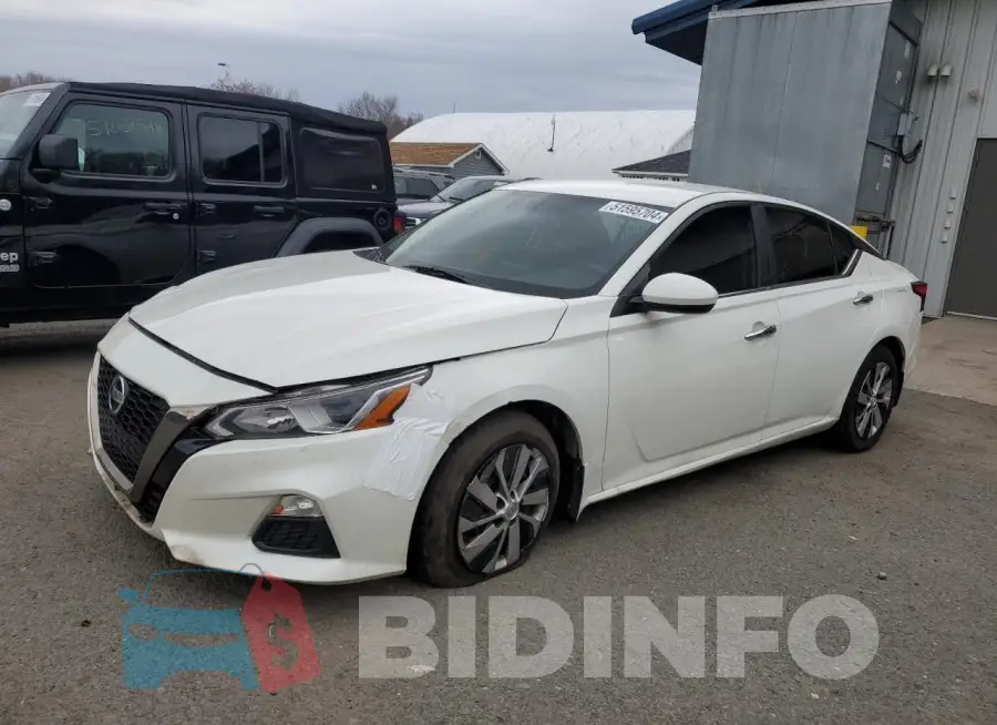1N4BL4BV1KC138959 Photo# 1
