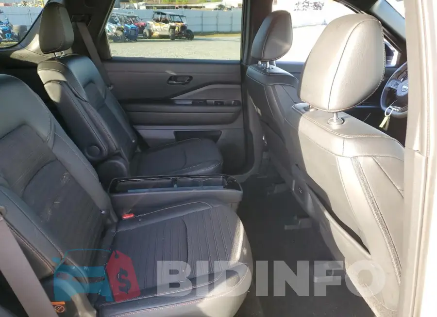 5N1DR3BD8PC246470 Photo# 11