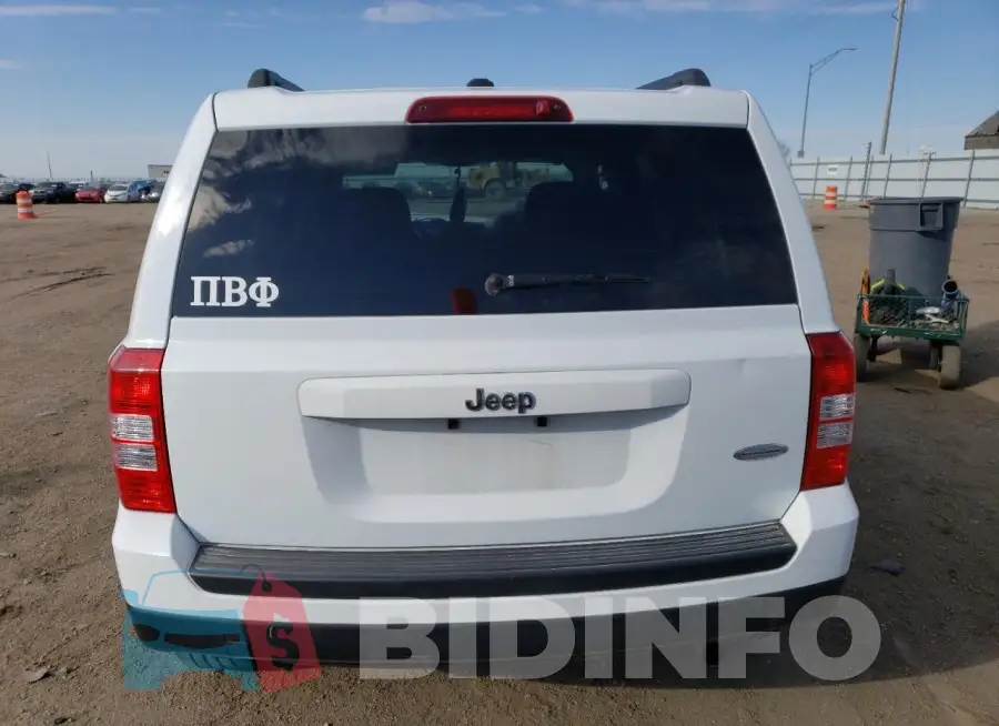 1C4NJPFB2HD103025 Photo# 6