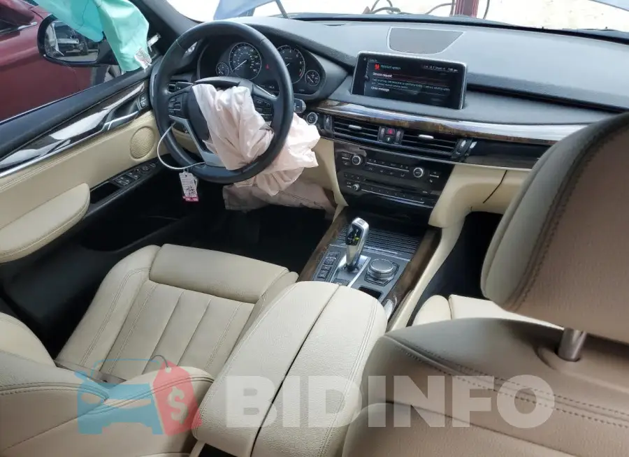 5UXKR0C34H0V82621 Photo# 8