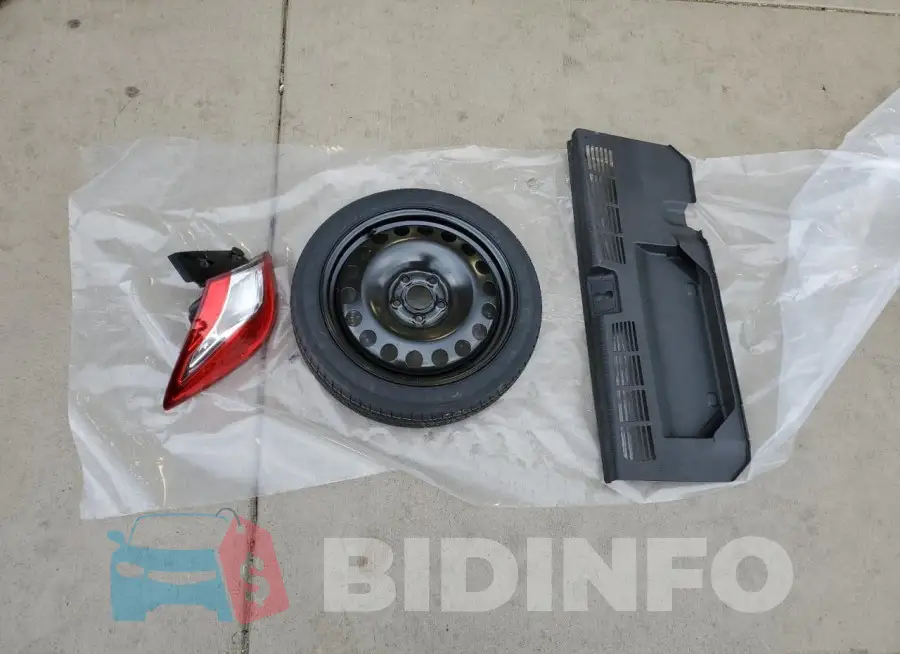 3G1BE6SM8KS547552 Photo# 12