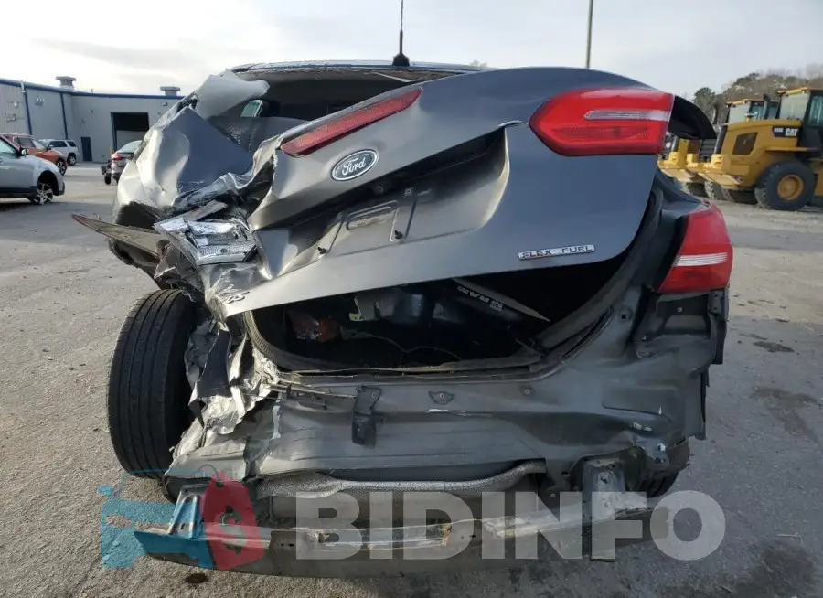 1FADP3E2XFL268091 Photo# 6