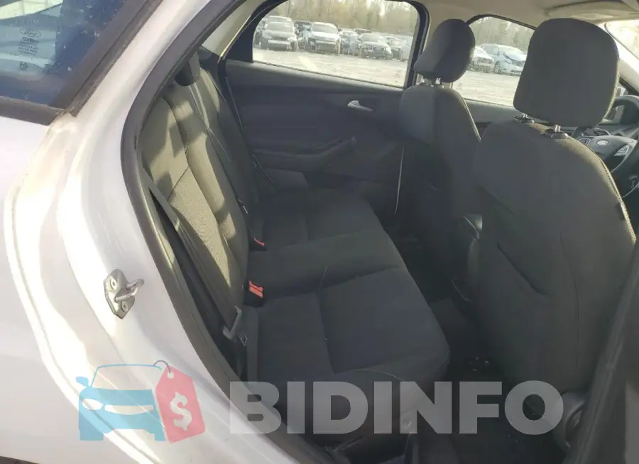 1FADP3F2XHL227834 Photo# 10