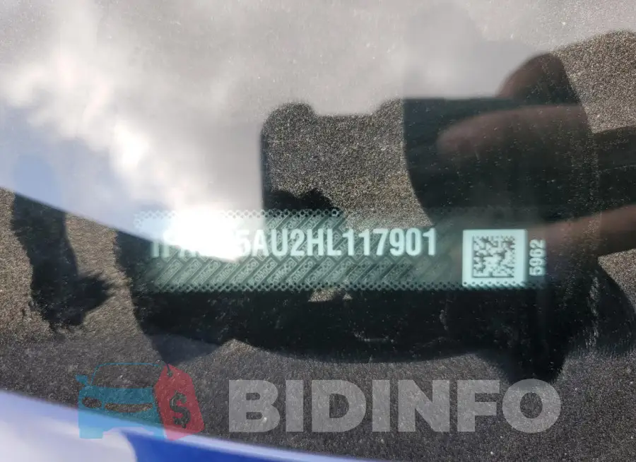 1FADP5AU2HL117901 Photo# 12