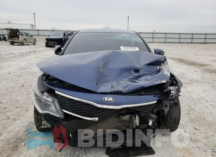 5XXGT4L35JG272756 Photo# 5