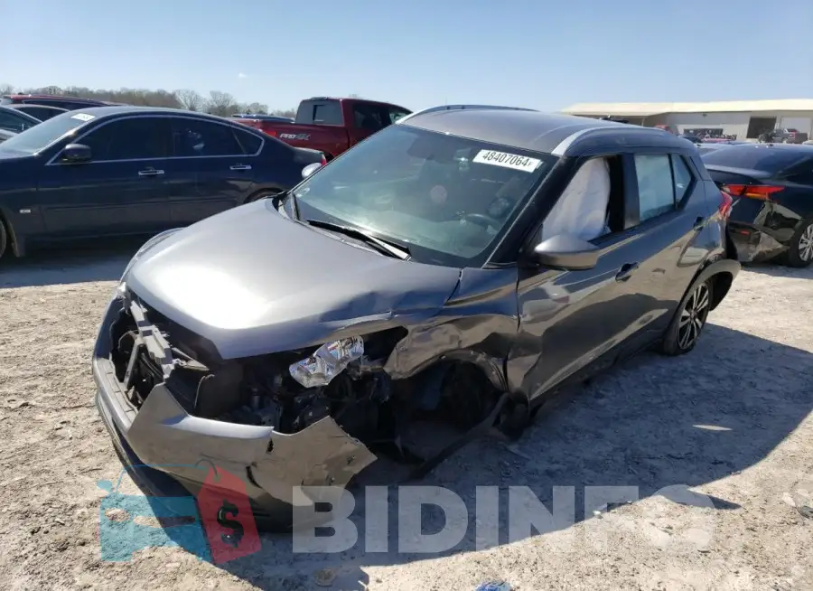 3N1CP5CU3JL520866 Photo# 1