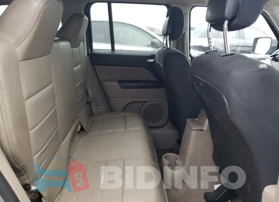 1C4NJRFB6HD210722 Photo# 11