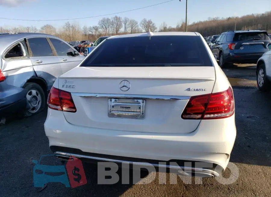 WDDHF8JB2FB085720 Photo# 6