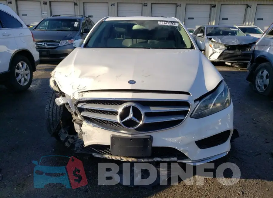 WDDHF8JB2FB085720 Photo# 5