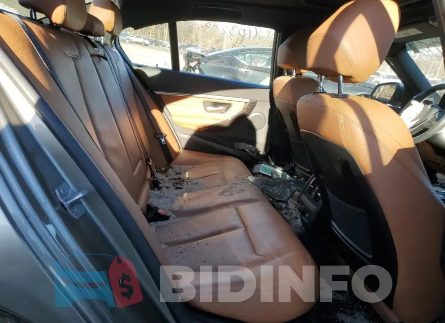 WBA8E3G54GNU03898 Photo# 10