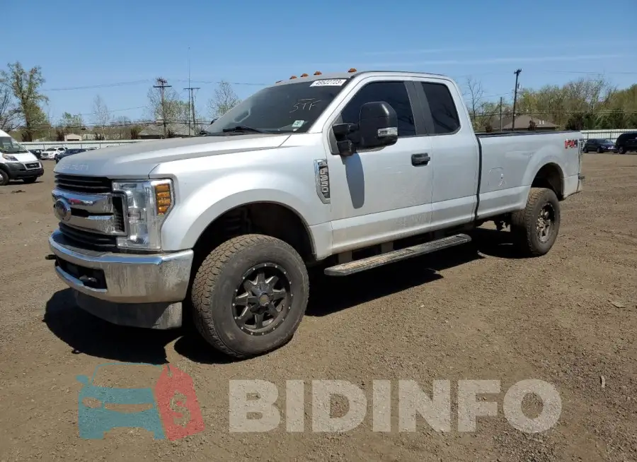 1FT8X3B69JEB55684 Photo# 1