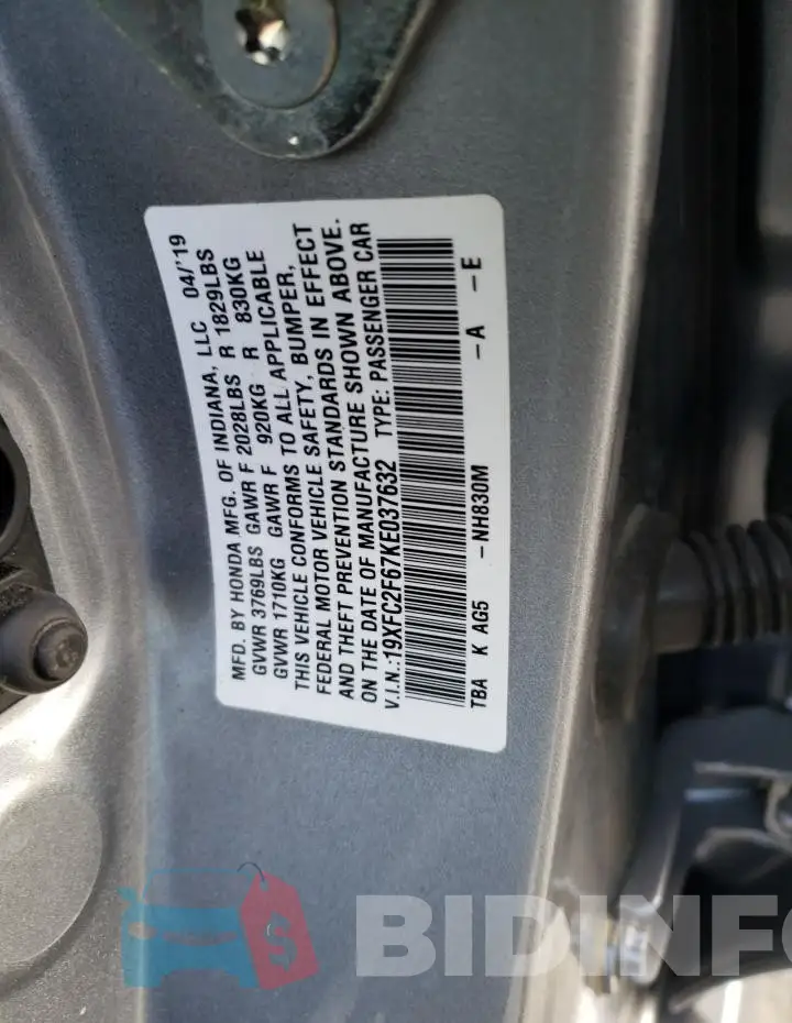 19XFC2F67KE037632 Photo# 12
