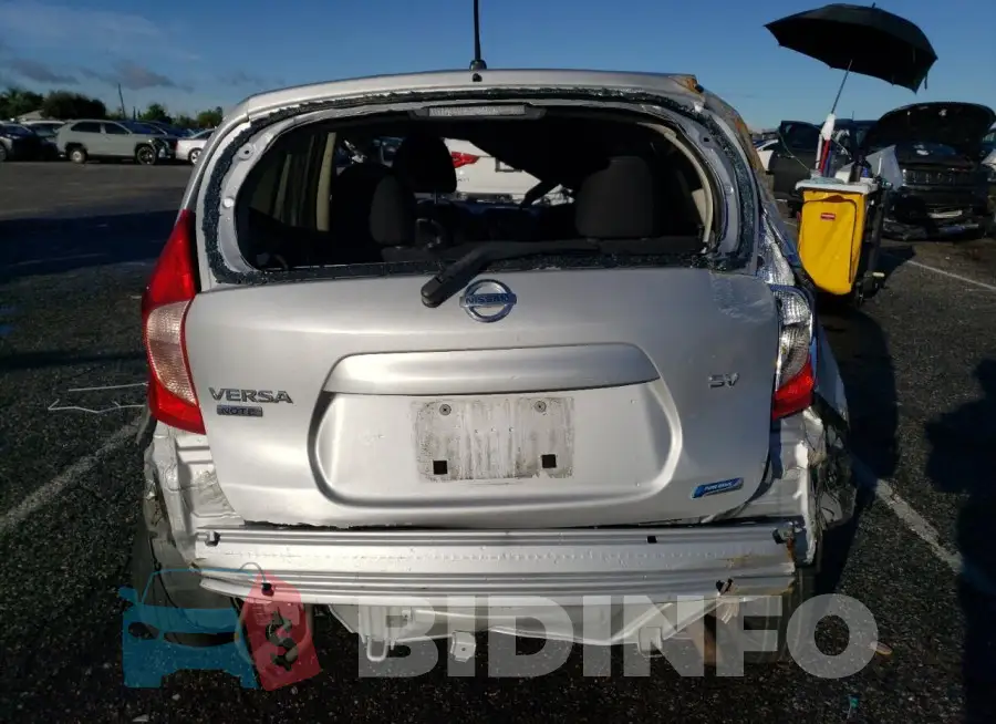 3N1CE2CPXFL449512 Photo# 6