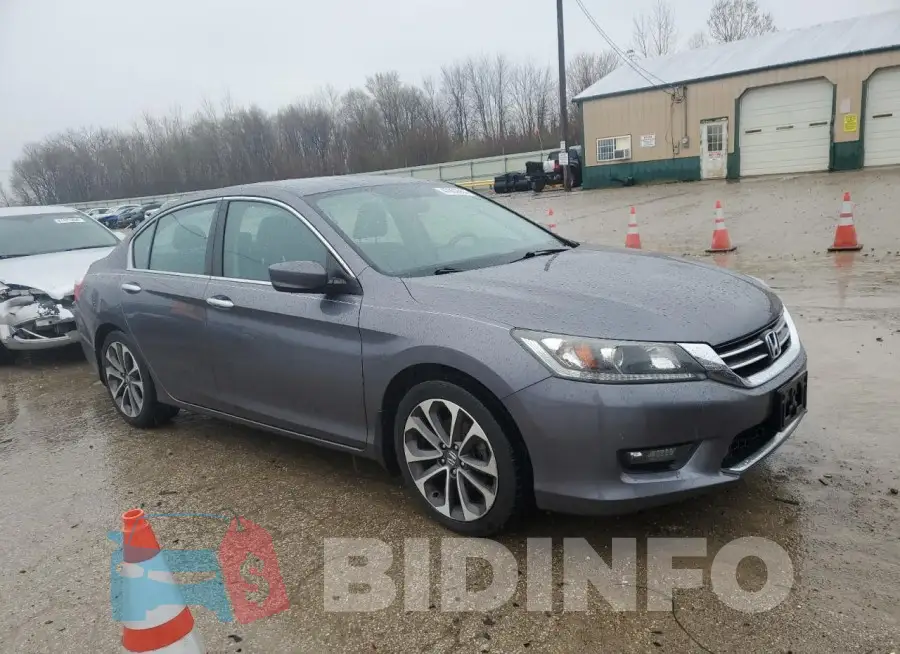 1HGCR2F53FA159021 Photo# 4