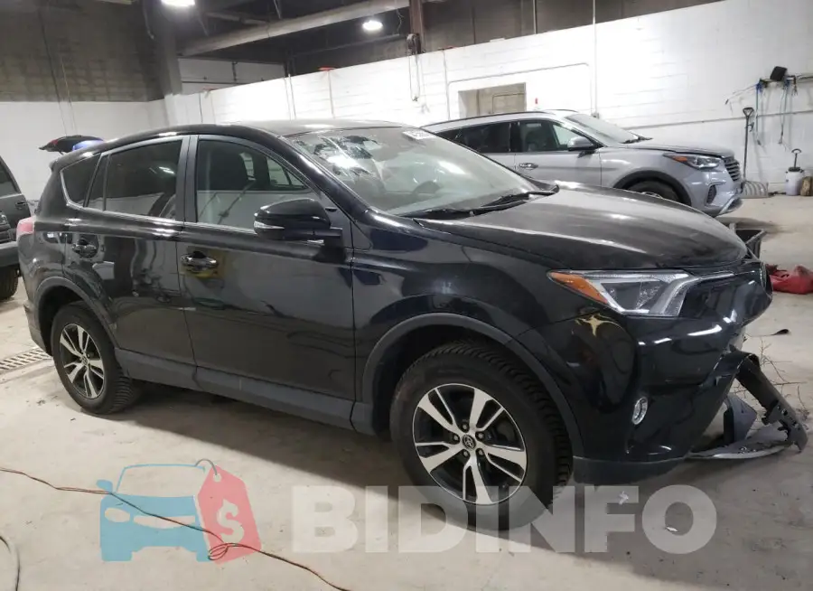 2T3RFREV7JW803237 Photo# 4