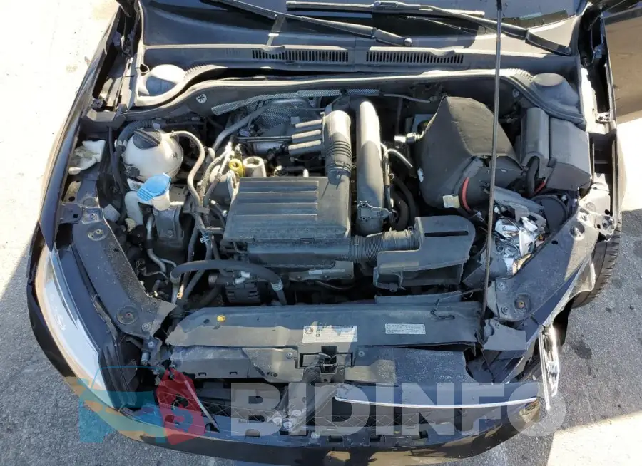 3VW167AJ7HM297373 Photo# 11