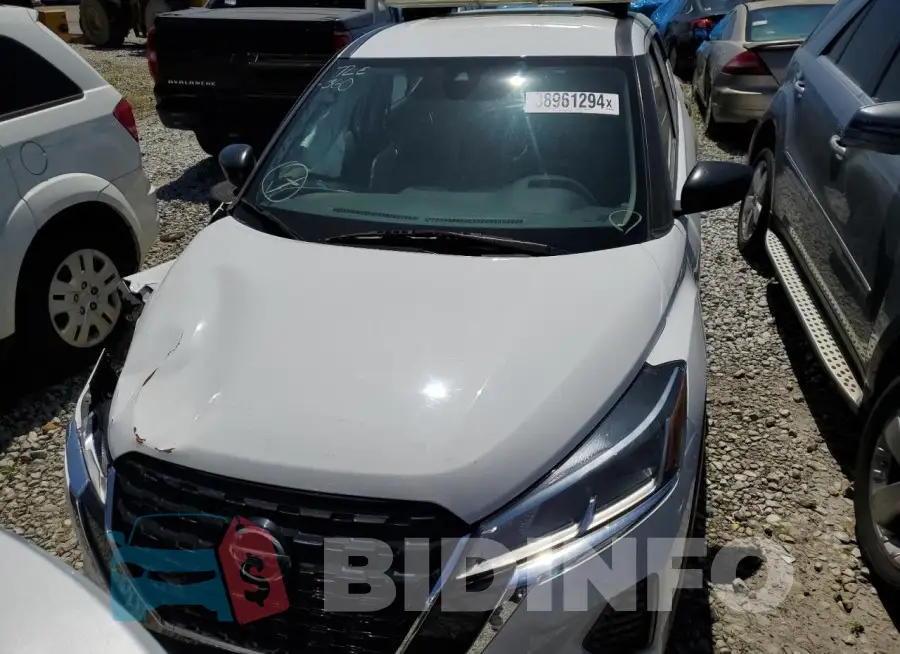 3N1CP5BV5ML510922 Photo# 5