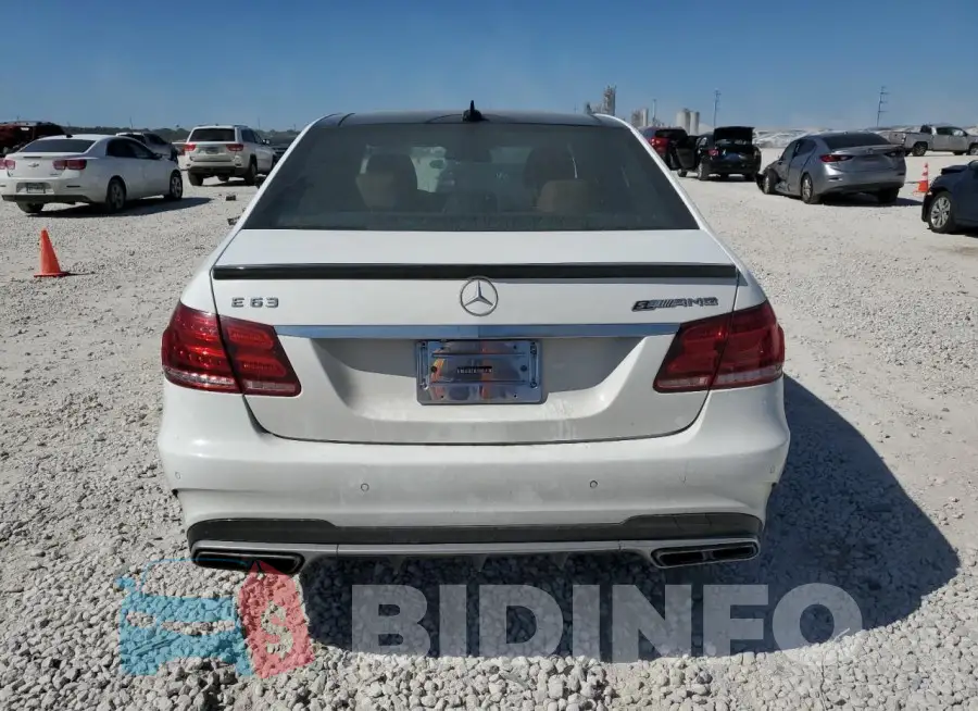 WDDHF7GB5FB114581 Photo# 6