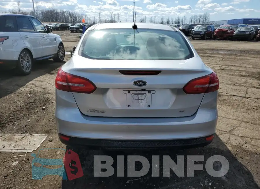 1FADP3F21JL268410 Photo# 6