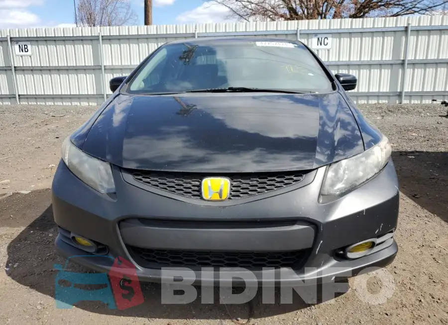 19XFB2F82FE231365 Photo# 5