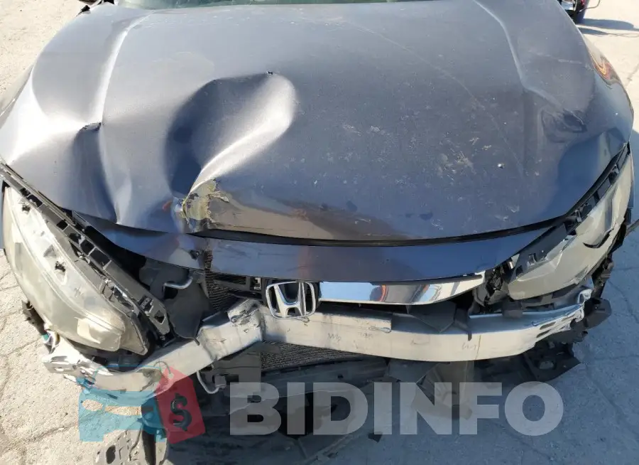 19XFC2F56GE030945 Photo# 11