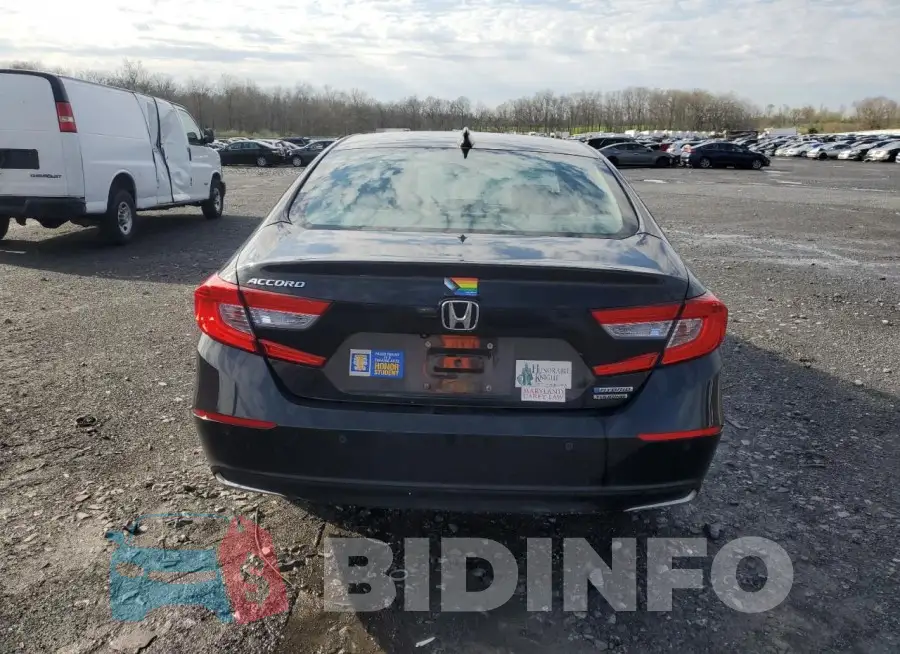 1HGCV3F92JA006885 Photo# 6