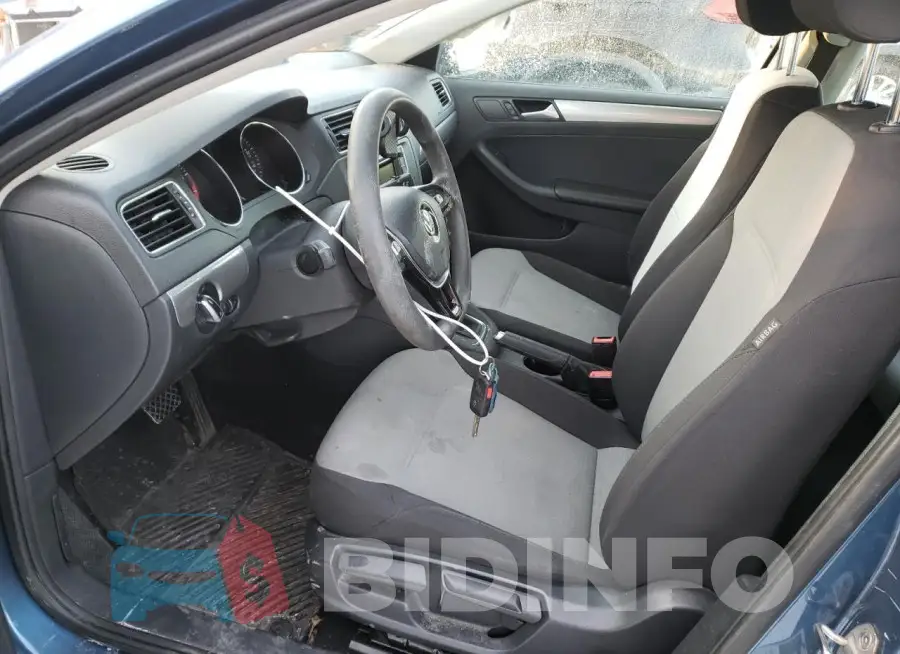 3VW2B7AJ2HM213170 Photo# 7