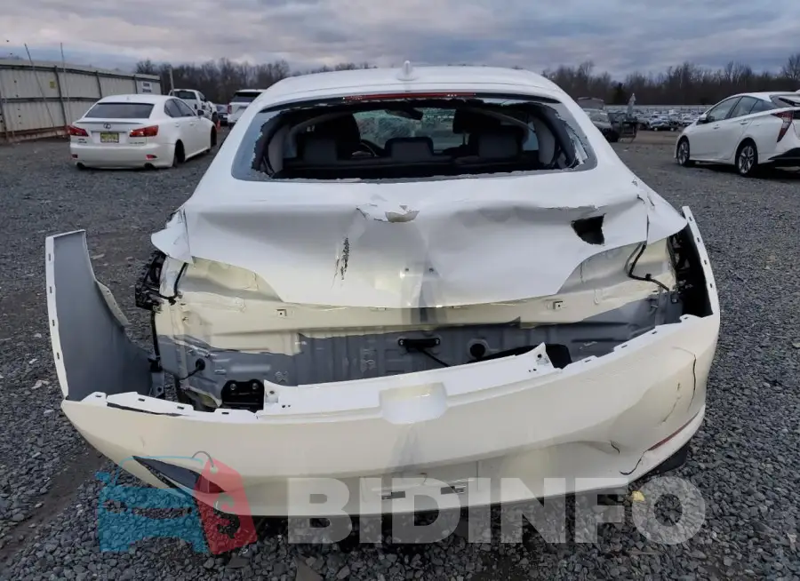 19UDE4H27RA014924 Photo# 6