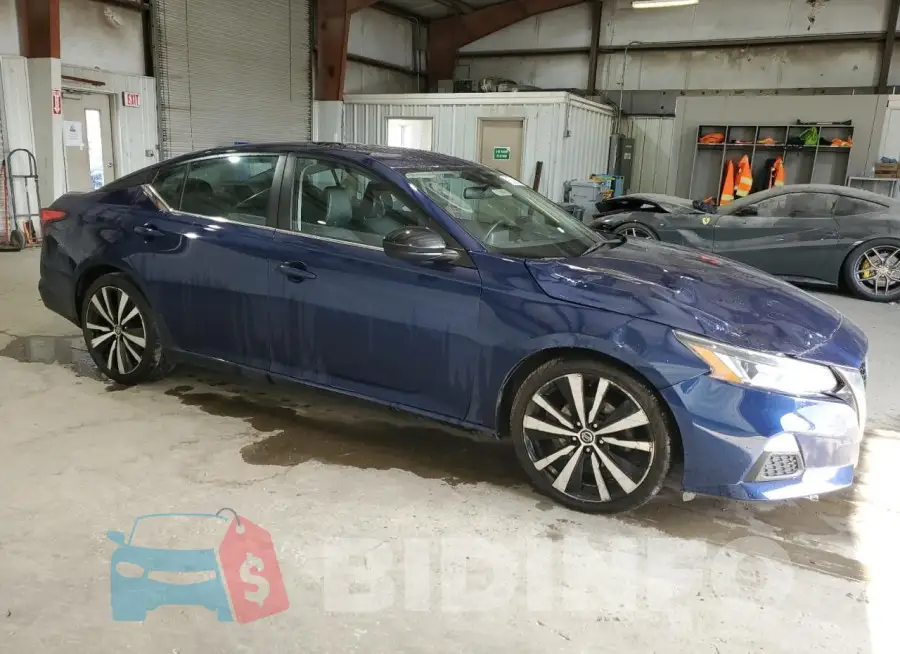 1N4BL4CV1LN316034 Photo# 4