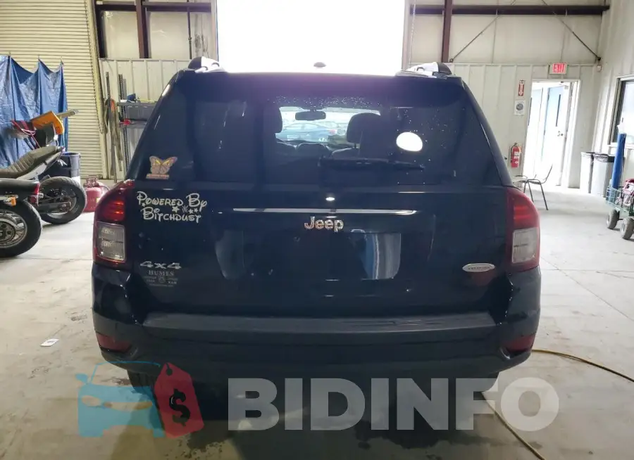 1C4NJDEB0HD177303 Photo# 6