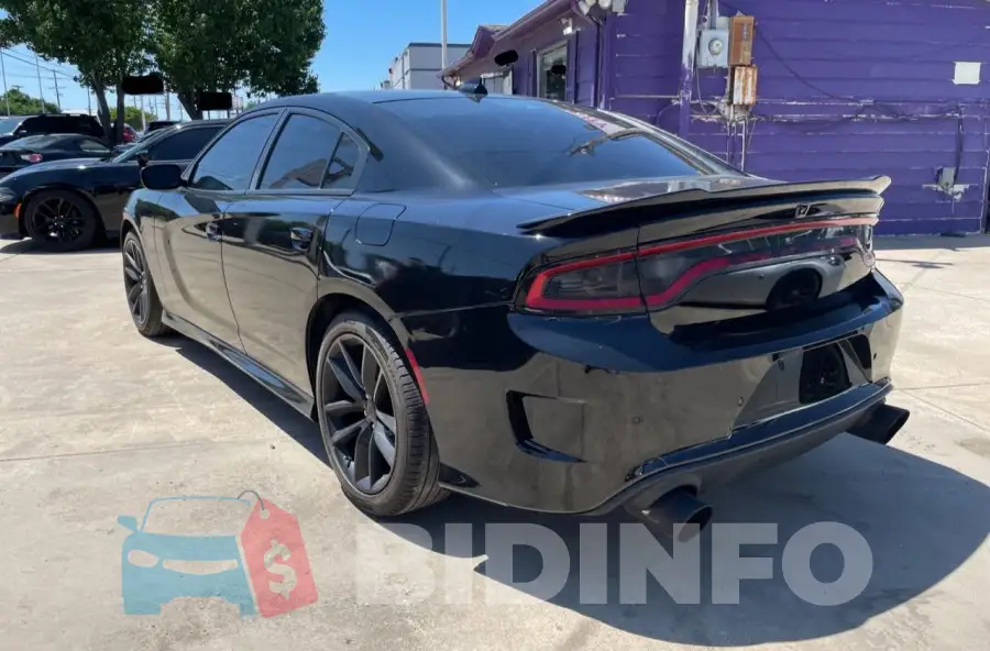 2C3CDXCT2KH608444 Photo# 3