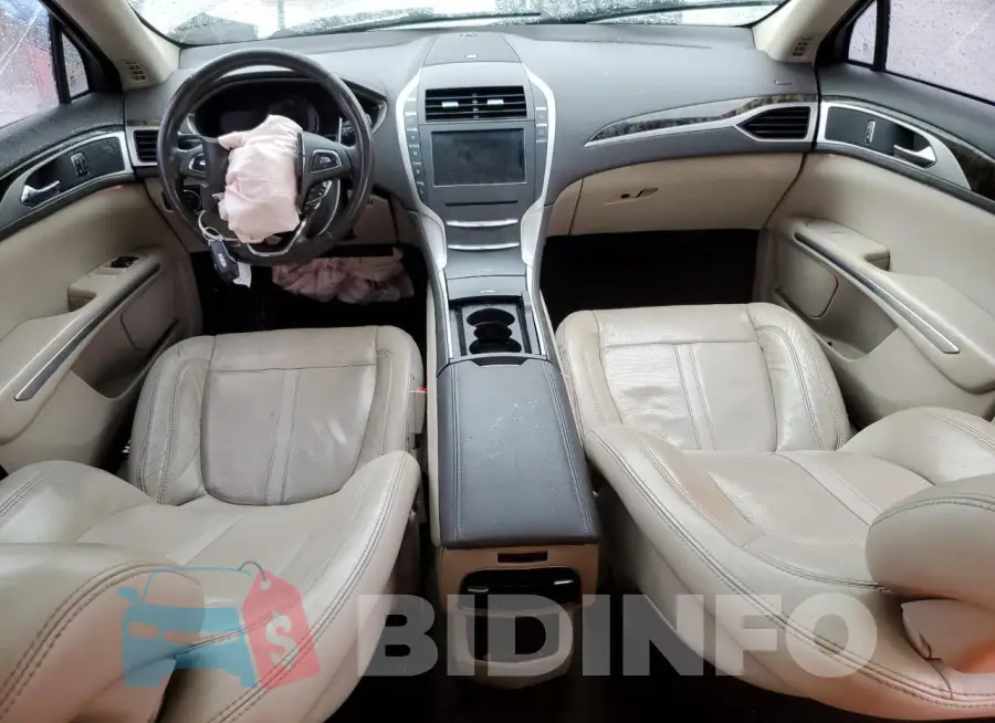 3LN6L2LUXGR628259 Photo# 8