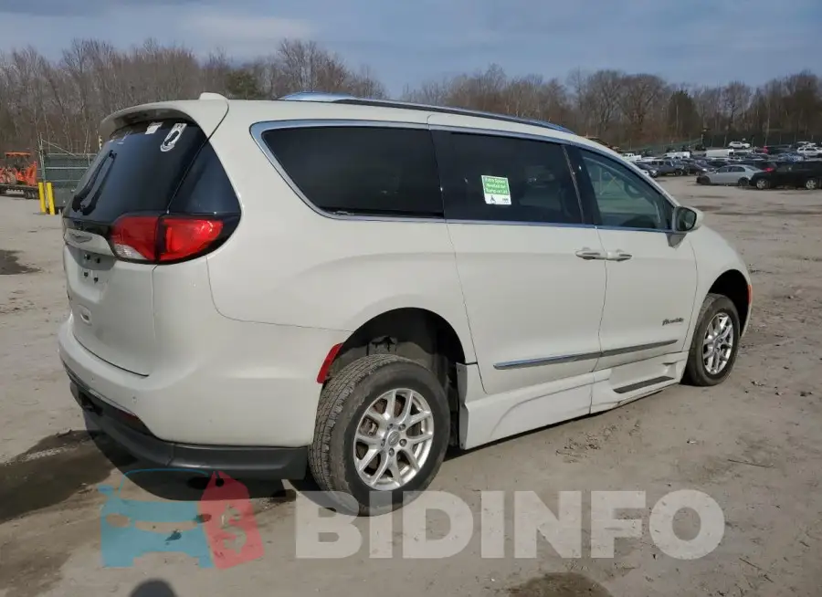 2C4RC1BG6LR173207 Photo# 3