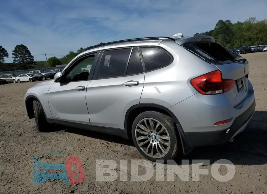 WBAVM1C5XFVW58022 Photo# 2