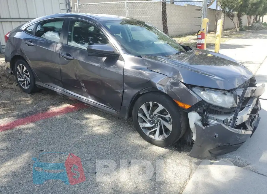 19XFC2F75HE203700 Photo# 4