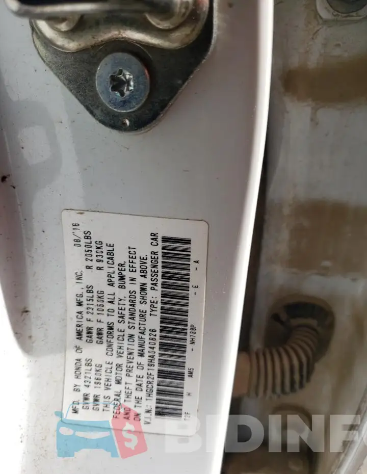 1HGCR2F19HA040826 Photo# 12