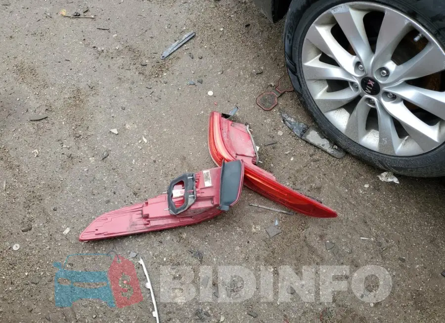 5XXGU4L37GG077084 Photo# 12