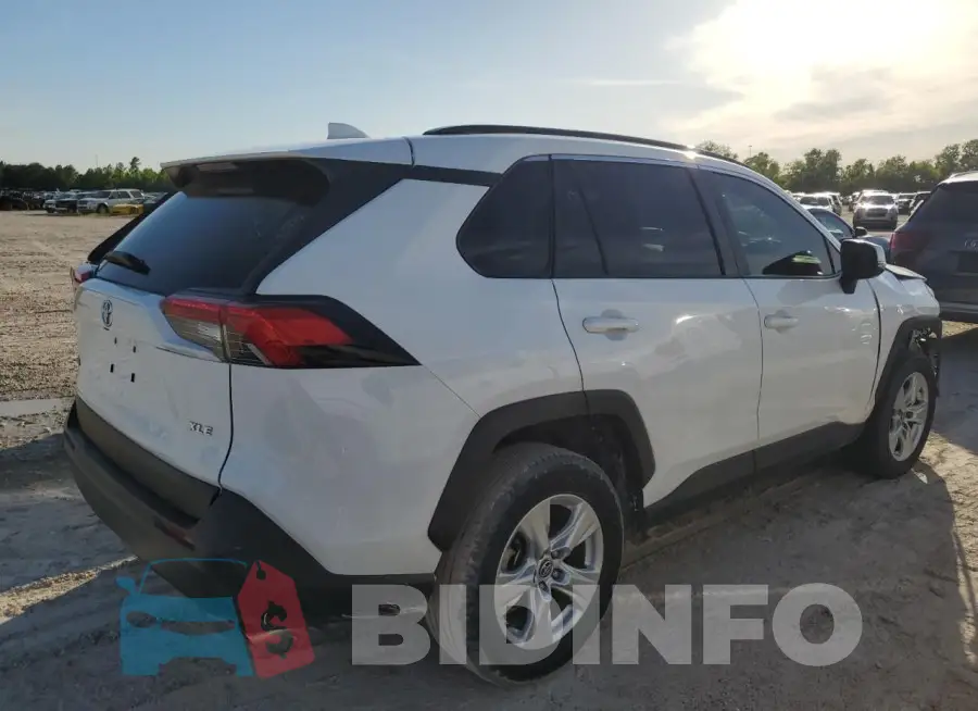 JTMW1RFV5LD054941 Photo# 3