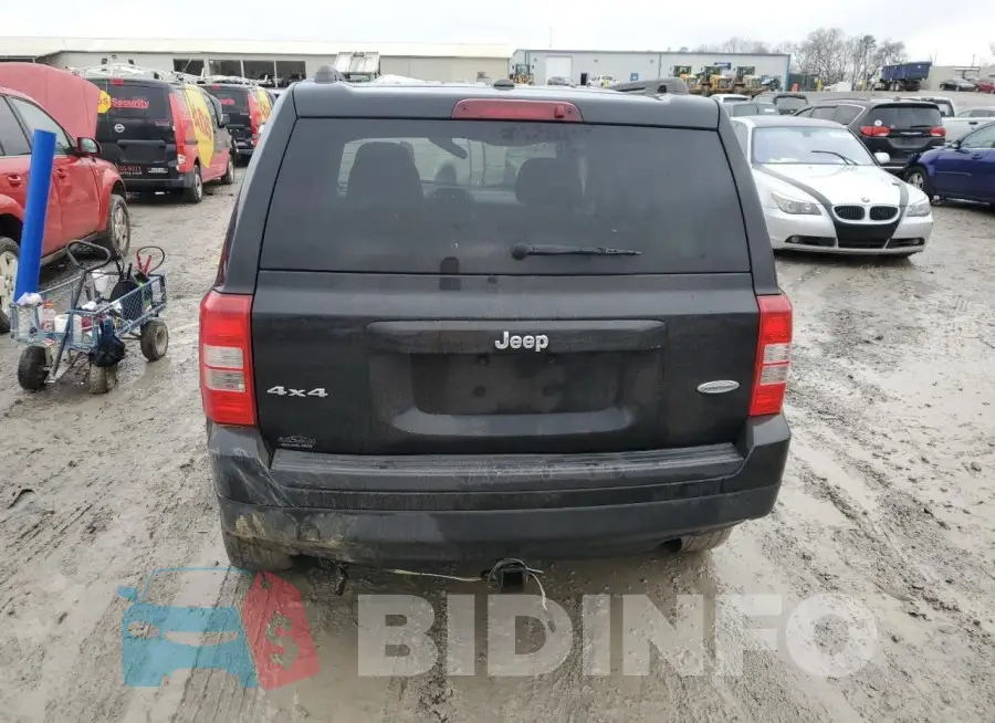 1C4NJRFB9FD376584 Photo# 6
