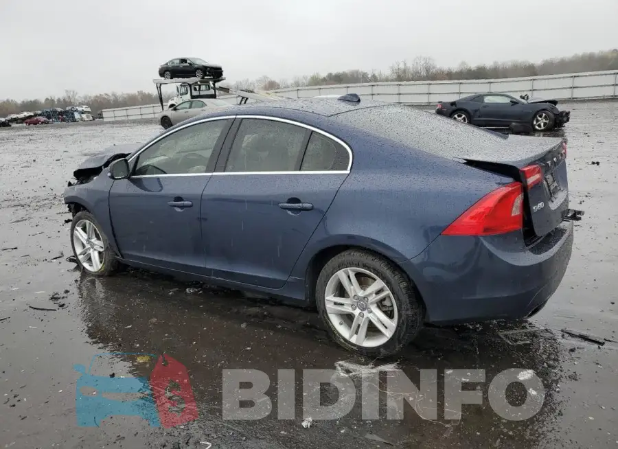 YV1612TK4F2332675 Photo# 2