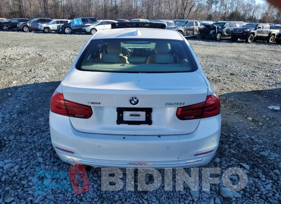 WBA8E3G5XGNT77999 Photo# 6