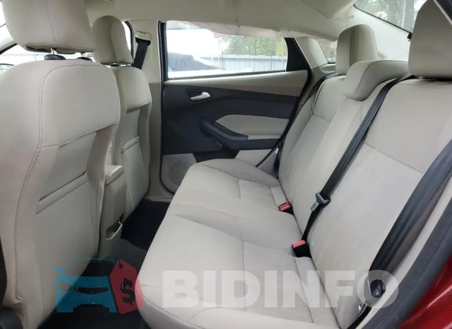 1FADP3F20GL371116 Photo# 10