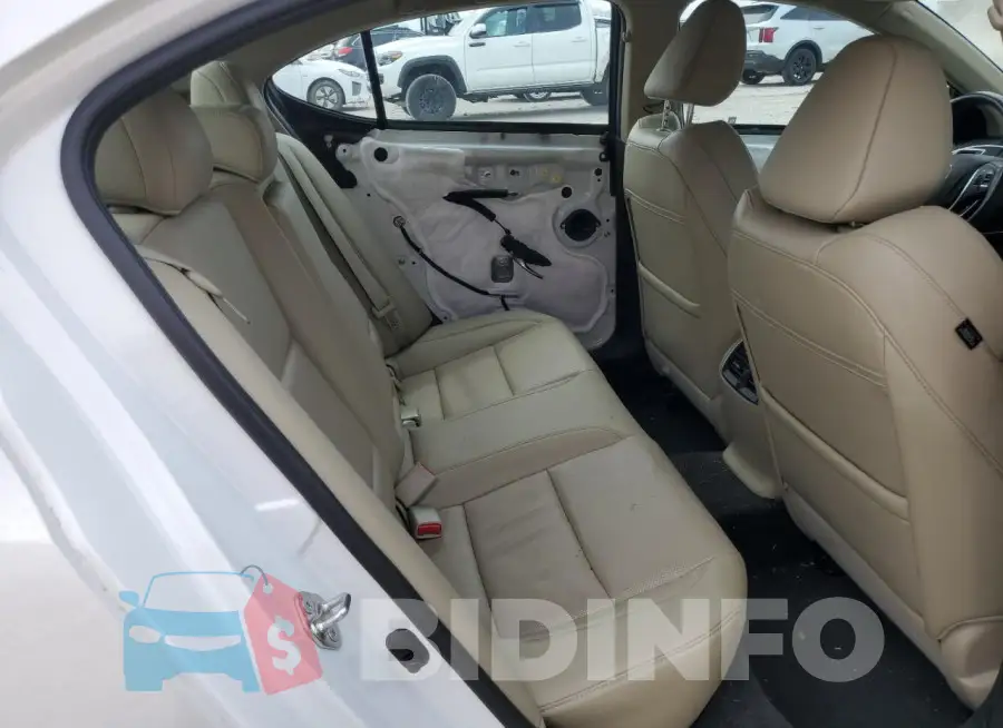 19UUB1F56JA006841 Photo# 10