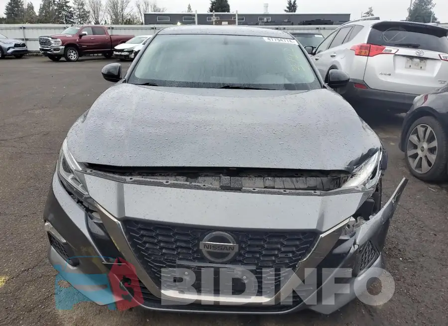 1N4BL4CV9KC139937 Photo# 5