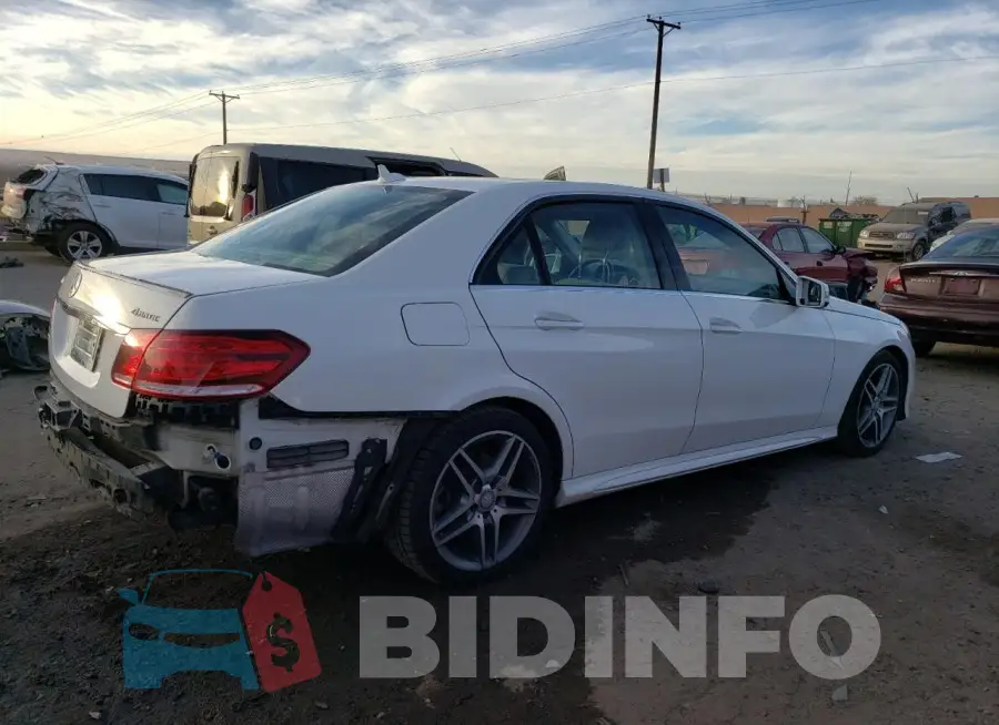 WDDHF8JB1FB156566 Photo# 3